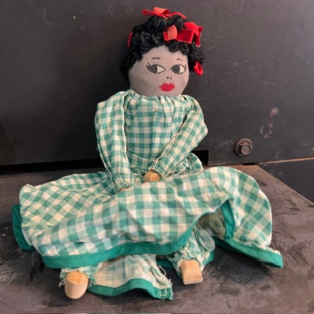 Handmade‎ Vintage Folk Art Rag Doll Green Gingham Wooden Hands Feet 15in Prim